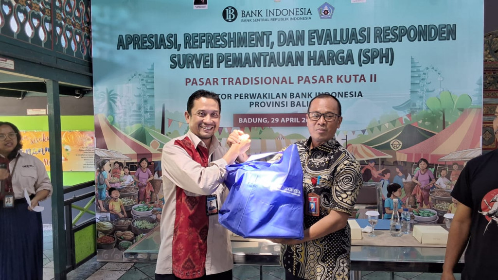 Apresiasi refreshment dan evaluasi responden survei pemantuan harga pasar tradisional pasar kuta 2